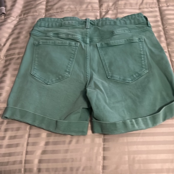 Lot of 2 Old Navy Denim Distressed Denim Shorts - Picture 5 of 5